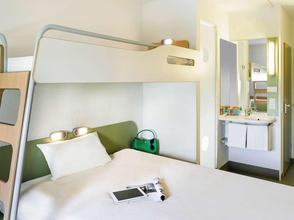 Ibis Budget Poitiers Nord Futuroscope Chasseneuil-du-Poitou Habitación foto