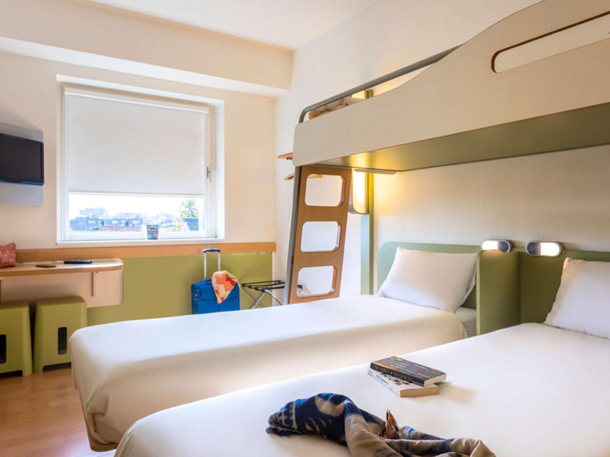 Ibis Budget Poitiers Nord Futuroscope Chasseneuil-du-Poitou Exterior foto
